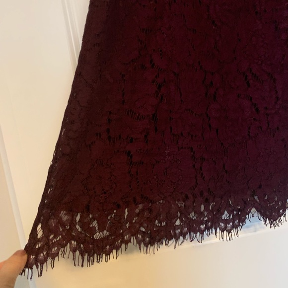 Lace mini dress - Picture 3 of 9